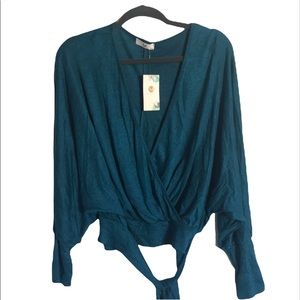 Amelia James Women Size 2XL Blue Long sleeves Wrap Blouse NWT